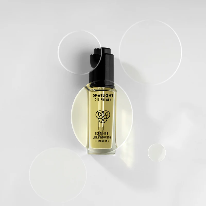 PAC Spotlight Oil Primer (9 ml)  An oil primer to achieve a dewy finish  Net Weight : 9 ml / 0.30 fl oz